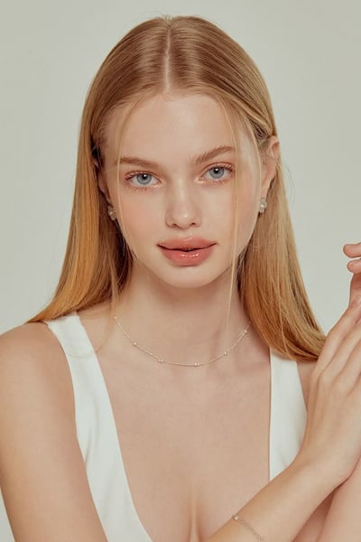 Add Playful Banana-Themed Accessories thumbnail